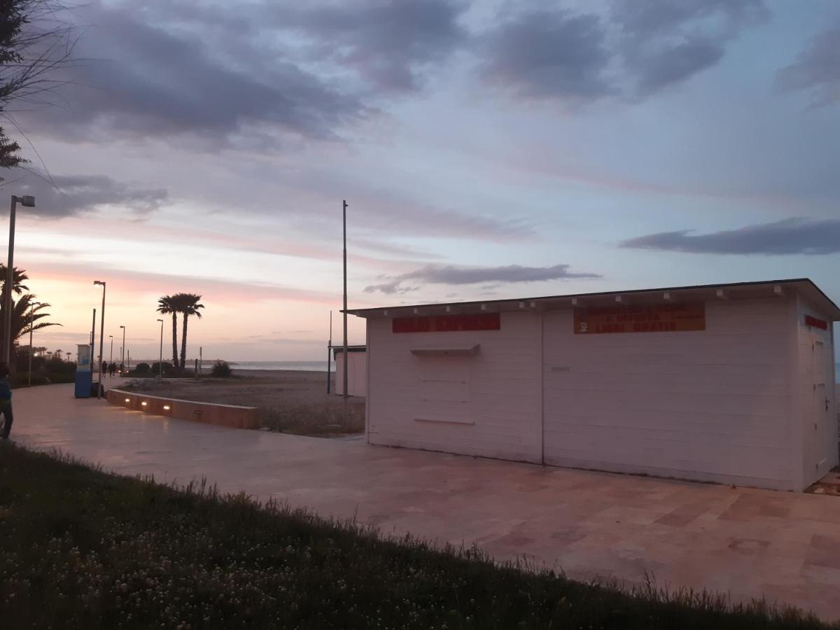 Casetta D Amare Civitanova Marche Luaran gambar