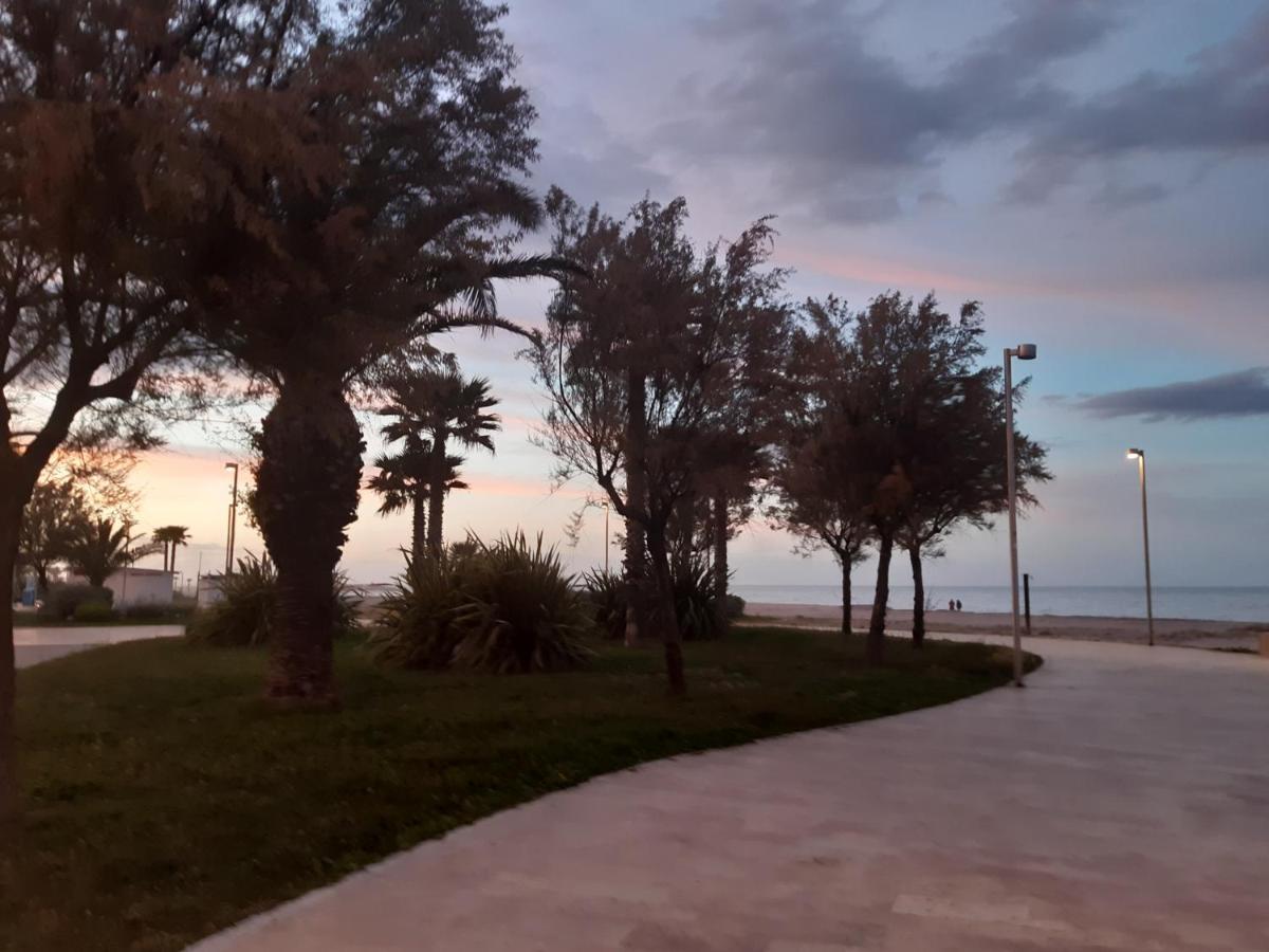 Casetta D Amare Civitanova Marche Luaran gambar